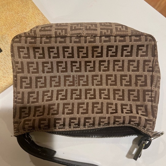 Adorable vintage mini Fendi Zucca Zucchino bag - Picture 13 of 17